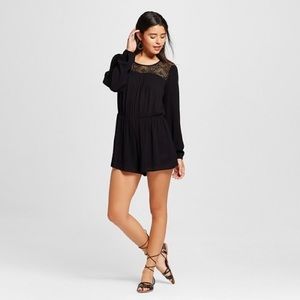 Women’s Gauze Black Lace Long-Sleeve Romper